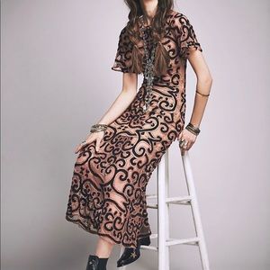 Worn handful of times for love and lemons Antonina midi dress